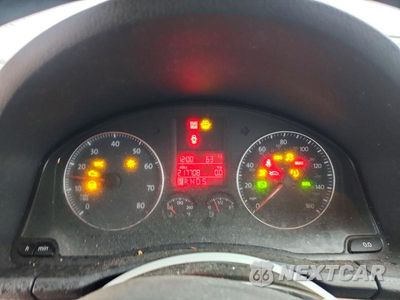 Zdjęcie 9 z 12 samochodu: 2009 VOLKSWAGEN JETTA SE VIN:3VWRM71K49M133775 - miniatura