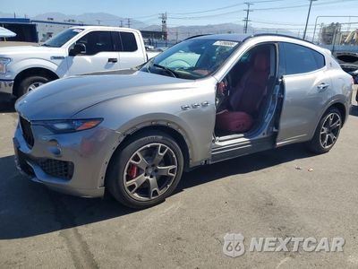 2017 MASERATI LEVANTE ZN661YUS1HX253606 - główne zdjęcie licytacji z USA - miniatura