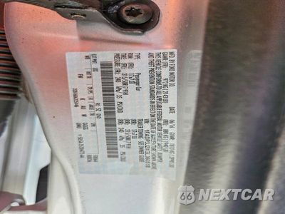 Zdjęcie 12 z 12 samochodu: 2016 FORD FOCUS TITANIUM VIN:1FADP3J2XGL360518 - miniatura