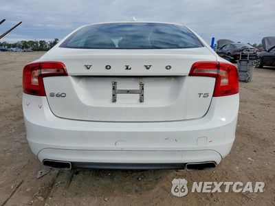 Zdjęcie 6 z 12 samochodu: 2015 VOLVO S60 VIN:YV126MFJ7F1343058 - miniatura