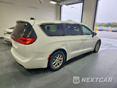 Trzecie zdjęcie samochodu z tyłu: 2026 CHRYSLER PACIFICA SELECT VIN:2C4RC1BG5TR174882 - miniatura