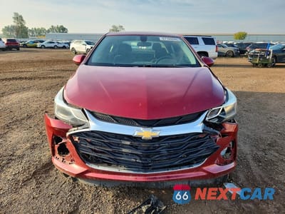 Piąte zdjęcie samochodu w środku: 2019 CHEVROLET CRUZE LT VIN:1G1BE5SM3K7104315 - miniatura