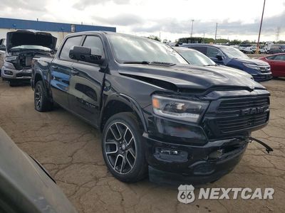 Czwarte zdjęcie samochodu z boku: 2019 RAM 1500 LARAMIE VIN:1C6SRFJT9KN696025 - miniatura