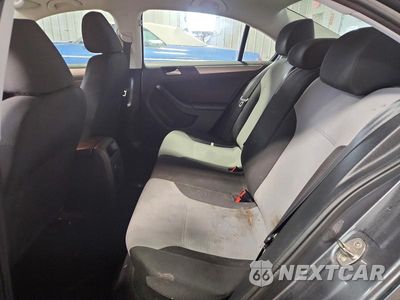 Zdjęcie 10 z 12 samochodu: 2017 VOLKSWAGEN JETTA S VIN:3VW2B7AJ8HM360948 - miniatura