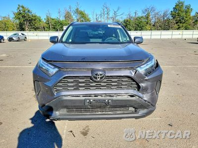 Piąte zdjęcie samochodu w środku: 2025 TOYOTA RAV4 XLE VIN:2T3P1RFV2SW635173 - miniatura