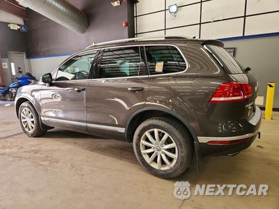 Drugie zdjęcie samochodu z przodu: 2016 VOLKSWAGEN TOUAREG SPORT VIN:WVGEF9BP9GD011628 - miniatura