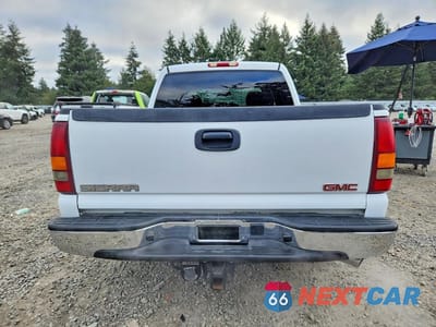 Zdjęcie 6 z 13 samochodu: 2004 GMC NEW SIERRA C1500 VIN:2GTEC13T741362152 - miniatura