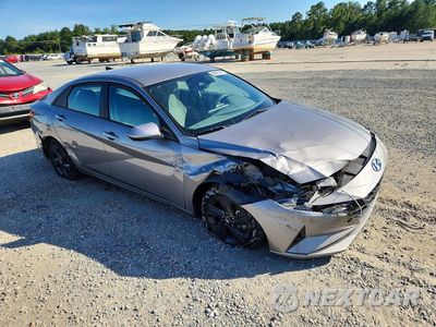 Czwarte zdjęcie samochodu z boku: 2023 HYUNDAI ELANTRA SEL VIN:KMHLM4AG9PU565365 - miniatura
