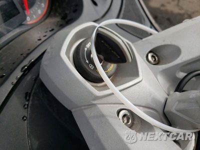 Zdjęcie 8 z 9 samochodu: 2012 CAN-AM SPYDER ROADSTER RT-LTD VIN:2BXJBRC13CV001216 - miniatura