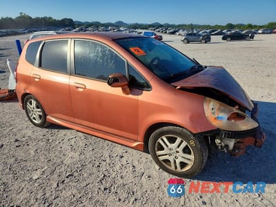 Czwarte zdjęcie samochodu z boku: 2007 HONDA FIT S VIN:JHMGD38687S005571 - miniatura