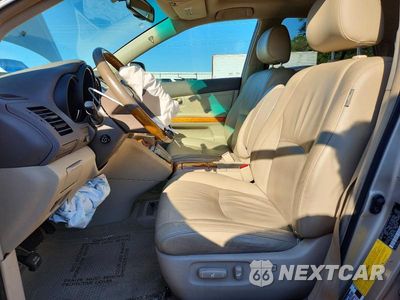 Zdjęcie 7 z 14 samochodu: 2008 LEXUS RX 350 VIN:2T2HK31U68C071197 - miniatura