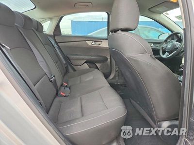 Zdjęcie 10 z 12 samochodu: 2019 KIA FORTE LXS VIN:3KPF24AD8KE073575 - miniatura
