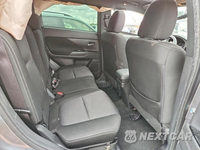 Zdjęcie 10 z 13 samochodu: 2018 MITSUBISHI OUTLANDER SE VIN:JA4AD3A38JZ066449 - miniatura