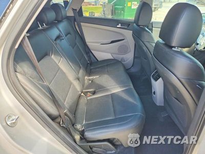 Zdjęcie 10 z 12 samochodu: 2019 HYUNDAI TUCSON SEL VIN:KM8J33AL9KU876708 - miniatura