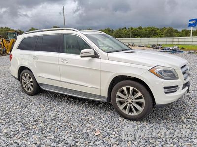 Czwarte zdjęcie samochodu z boku: 2014 MERCEDES-BENZ GL 450 4MATIC VIN:4JGDF7CE3EA378522 - miniatura