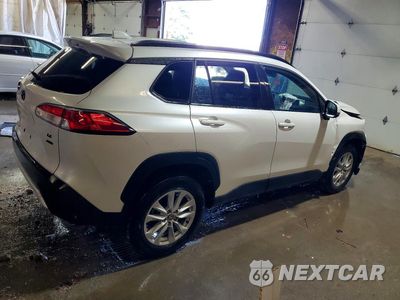 Trzecie zdjęcie samochodu z tyłu: 2024 TOYOTA COROLLA CROSS LE VIN:7MUCAABG3RV107151 - miniatura