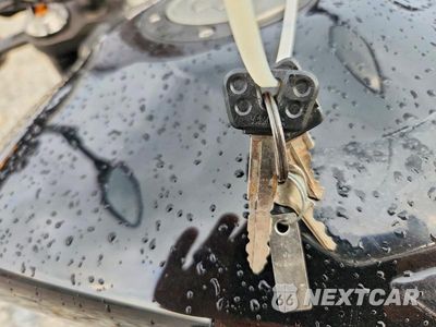 Zdjęcie 8 z 9 samochodu: 2016 YAMAHA FZ09 VIN:JYARN33E5GA009861 - miniatura