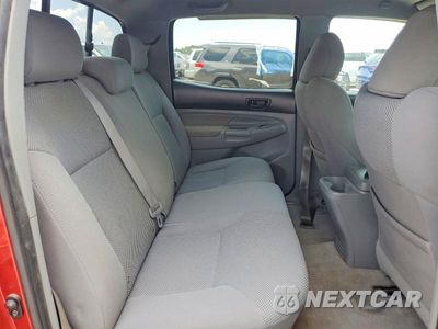 Zdjęcie 10 z 13 samochodu: 2011 TOYOTA TACOMA V6 VIN:3TMLU4EN1BM077523 - miniatura