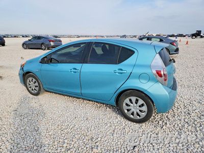 Drugie zdjęcie samochodu z przodu: 2013 TOYOTA PRIUS C TWO VIN:JTDKDTB3XD1054847 - miniatura