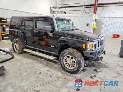 Czwarte zdjęcie samochodu z boku: 2006 HUMMER H3 VIN:5GTDN136668282849 - miniatura