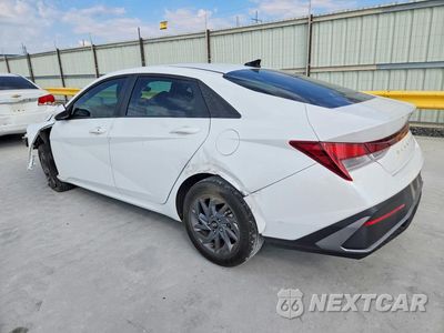 Drugie zdjęcie samochodu z przodu: 2024 HYUNDAI ELANTRA SEL VIN:KMHLM4DG2RU705688 - miniatura