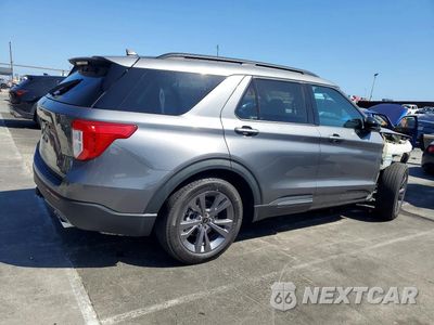 Trzecie zdjęcie samochodu z tyłu: 2024 FORD EXPLORER XLT VIN:1FMSK7DH2RGA17538 - miniatura