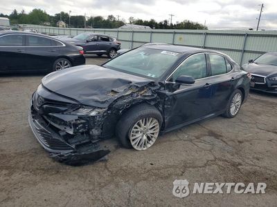 2018 TOYOTA CAMRY XLE 4T1B11HK4JU517681 - główne zdjęcie licytacji z USA - miniatura