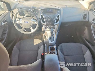 Zdjęcie 8 z 12 samochodu: 2014 FORD FOCUS SE VIN:1FADP3K23EL177568 - miniatura