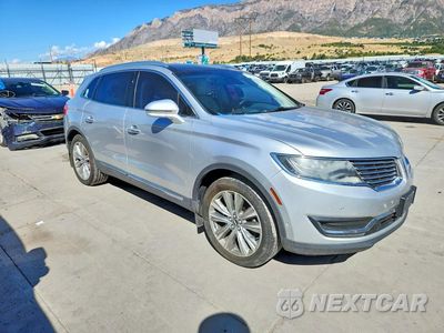 Czwarte zdjęcie samochodu z boku: 2017 LINCOLN MKX RESERVE VIN:2LMPJ8LP2HBL24466 - miniatura