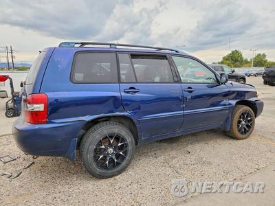 Trzecie zdjęcie samochodu z tyłu: 2004 TOYOTA HIGHLANDER BASE VIN:JTEEP21A340022726 - miniatura