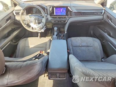 Zdjęcie 8 z 12 samochodu: 2025 TOYOTA CAMRY LE VIN:4T1DAACK4SU153800 - miniatura