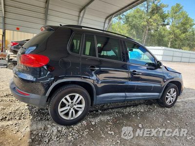 Trzecie zdjęcie samochodu z tyłu: 2015 VOLKSWAGEN TIGUAN S VIN:WVGAV7AX0FW505211 - miniatura