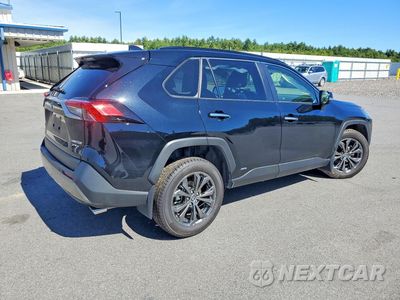 Trzecie zdjęcie samochodu z tyłu: 2025 TOYOTA RAV4 LIMITED VIN:JTMD6RFV0SD157725 - miniatura