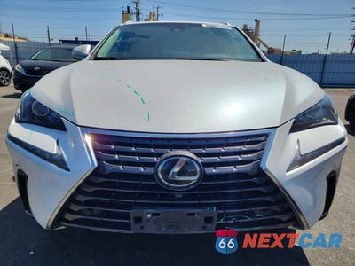 Piąte zdjęcie samochodu w środku: 2018 LEXUS NX 300 BASE VIN:JTJYARBZ7J2091710 - miniatura