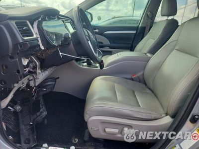 Zdjęcie 7 z 14 samochodu: 2015 TOYOTA HIGHLANDER XLE VIN:5TDKKRFH6FS048662 - miniatura