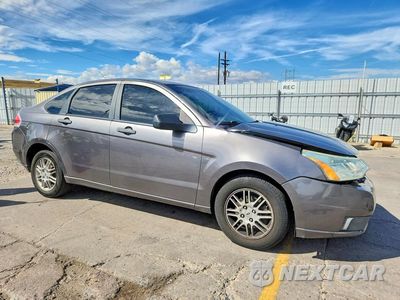 Czwarte zdjęcie samochodu z boku: 2010 FORD FOCUS SE VIN:1FAHP3FN4AW218109 - miniatura