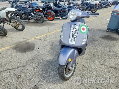 Drugie zdjęcie samochodu z przodu: 2004 VESPA GRANTURISMO 200 VIN:ZAPM319KX45001392 - miniatura