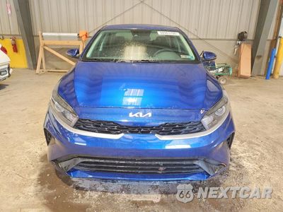 Piąte zdjęcie samochodu w środku: 2024 KIA FORTE LXS VIN:3KPF24AD8RE821655 - miniatura