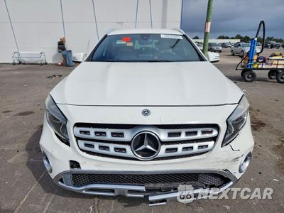 Piąte zdjęcie samochodu w środku: 2018 MERCEDES-BENZ GLA 250 VIN:WDCTG4EB3JJ484021 - miniatura