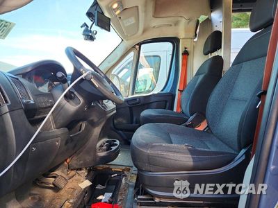 Zdjęcie 7 z 13 samochodu: 2020 RAM PROMASTER 3500 DELIVERY VAN VIN:3C6URVJG8LE144057 - miniatura
