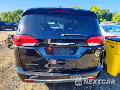 Zdjęcie 6 z 14 samochodu: 2017 CHRYSLER PACIFICA TOURING L VIN:2C4RC1BGXHR524370 - miniatura