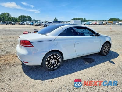 Trzecie zdjęcie samochodu z tyłu: 2015 VOLKSWAGEN EOS LUX VIN:WVWFW8AH8FV002456 - miniatura