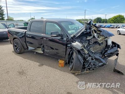 Czwarte zdjęcie samochodu z boku: 2020 RAM 1500 LIMITED VIN:1C6SRFHT4LN144259 - miniatura