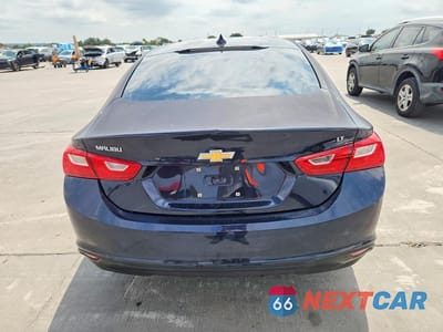 Zdjęcie 6 z 12 samochodu: 2017 CHEVROLET MALIBU LT VIN:1G1ZE5STXHF260694 - miniatura