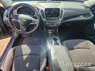 Zdjęcie 8 z 12 samochodu: 2019 CHEVROLET MALIBU LT VIN:1G1ZD5ST8KF116698 - miniatura