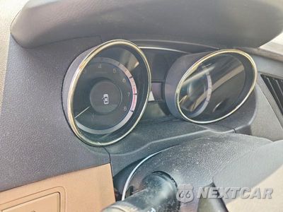 Zdjęcie 9 z 12 samochodu: 2012 HYUNDAI SONATA GLS VIN:5NPEB4AC4CH429410 - miniatura