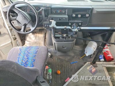 Zdjęcie 8 z 13 samochodu: 2005 CHEVROLET EXPRESS G3500 VIN:1GBJG31U651146721 - miniatura