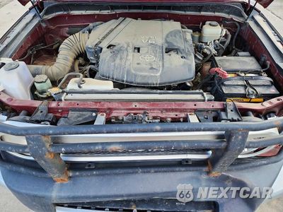 Zdjęcie 11 z 13 samochodu: 2008 TOYOTA FJ CRUISER BASE VIN:JTEBU11F88K054423 - miniatura