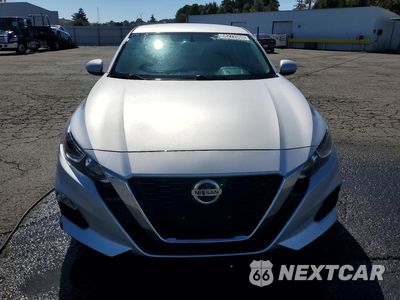 Piąte zdjęcie samochodu w środku: 2020 NISSAN ALTIMA S VIN:1N4BL4BV4LC164439 - miniatura