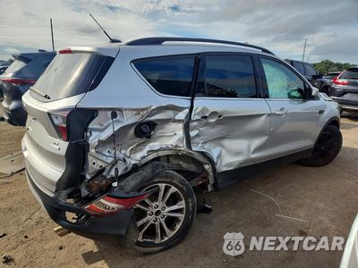 Trzecie zdjęcie samochodu z tyłu: 2017 FORD ESCAPE SE VIN:1FMCU0GD6HUD65129 - miniatura